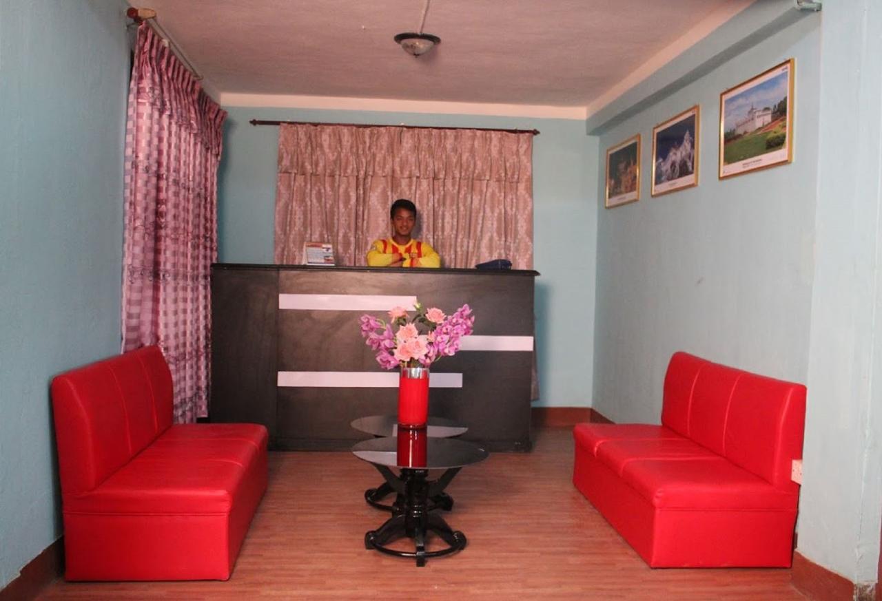 Travellers Dorm Bed & Breakfast Катманду Екстериор снимка
