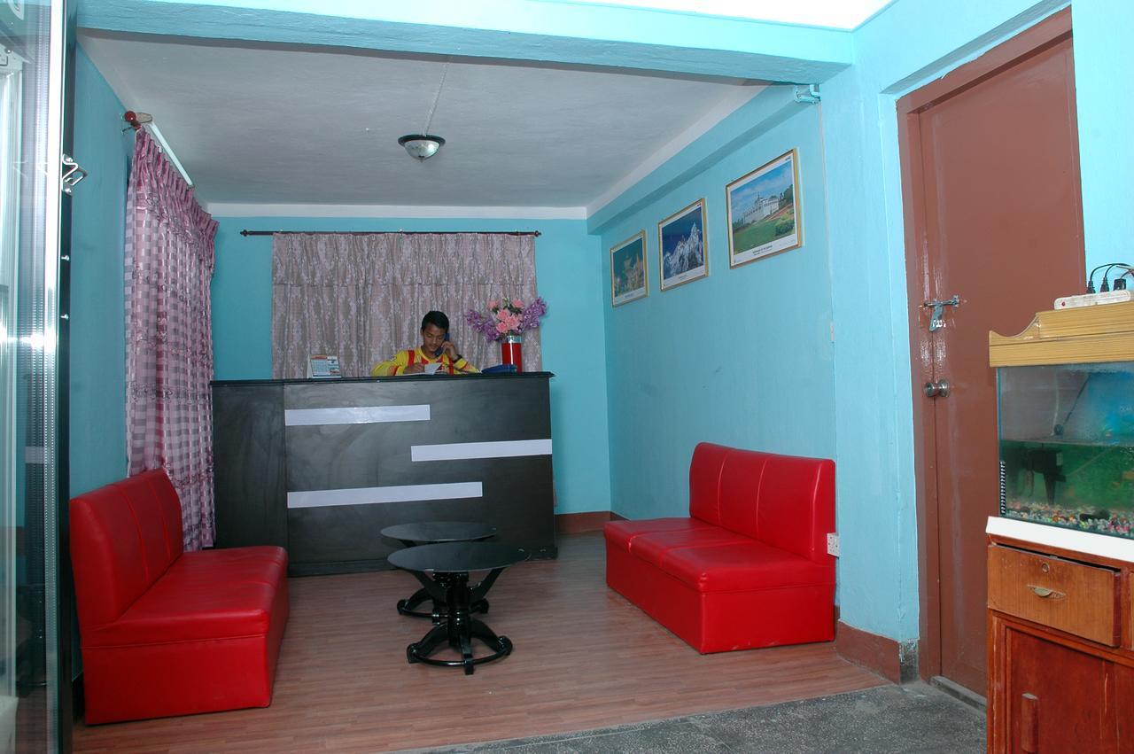 Travellers Dorm Bed & Breakfast Катманду Екстериор снимка