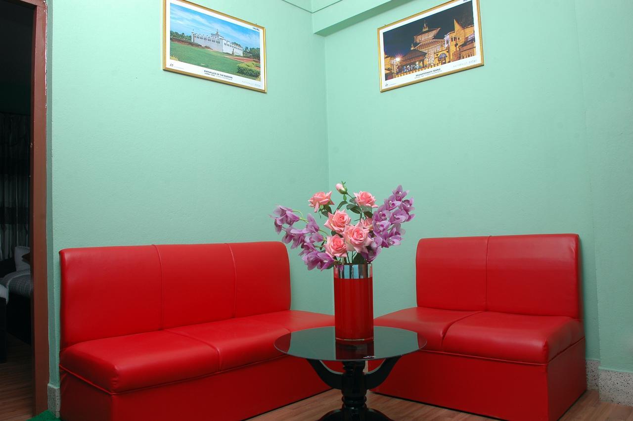 Travellers Dorm Bed & Breakfast Катманду Екстериор снимка