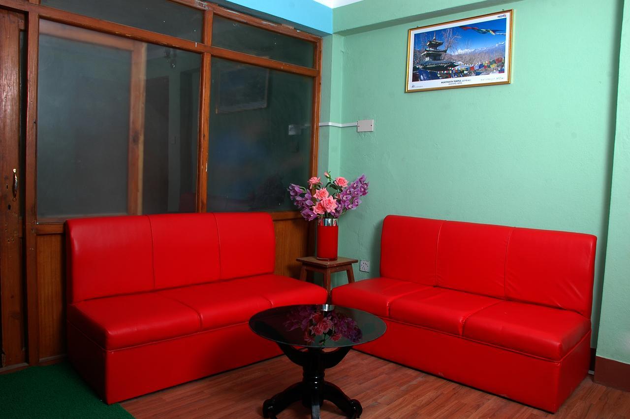 Travellers Dorm Bed & Breakfast Катманду Екстериор снимка