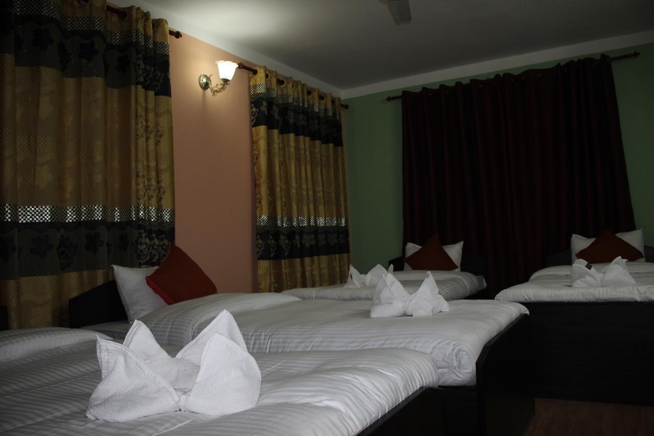Travellers Dorm Bed & Breakfast Катманду Екстериор снимка
